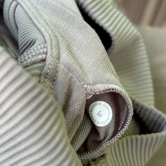 lululemon athletica Olive Green Ribbed Sports Bra - Picture 5 of 5